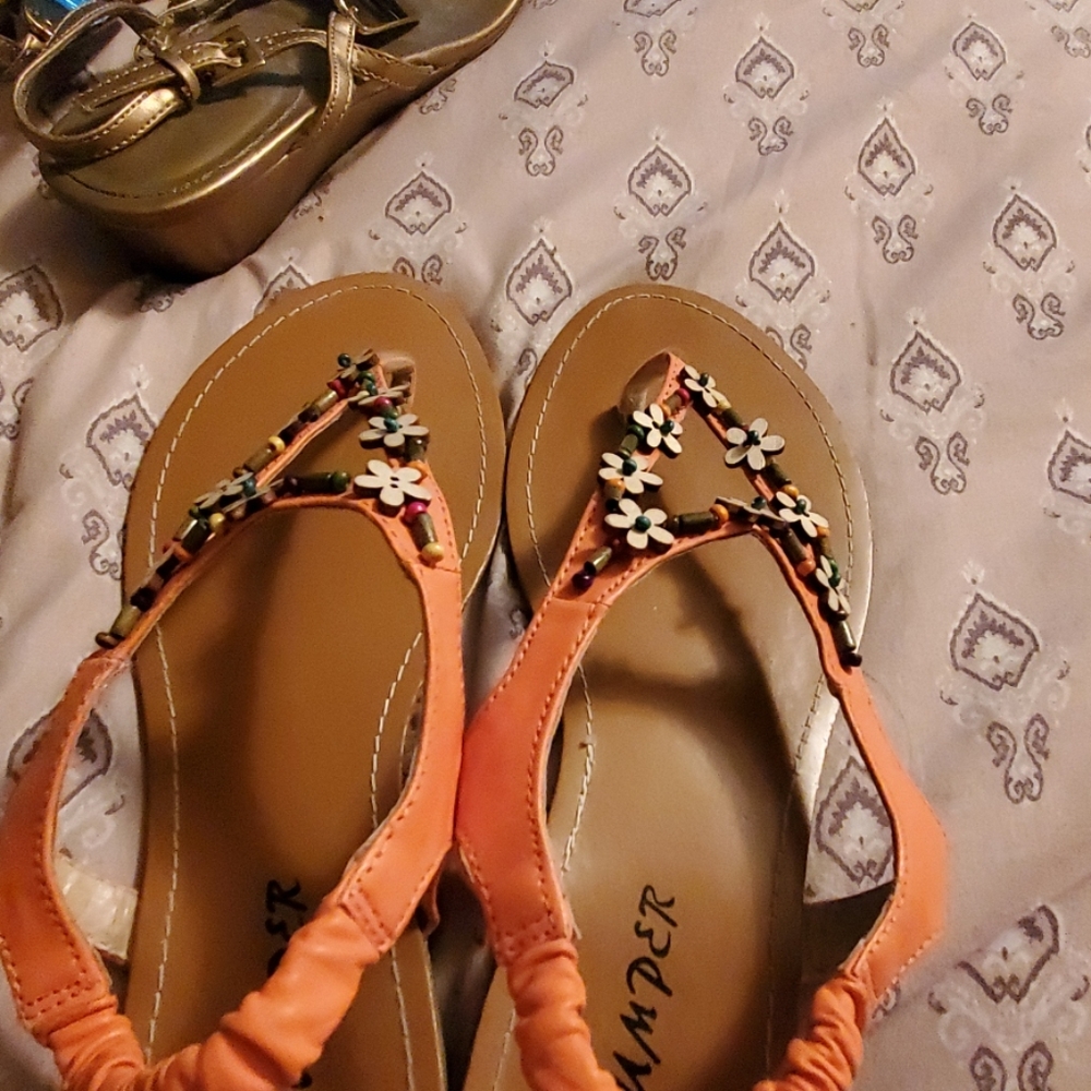 Sandals - Picture 6 of 6